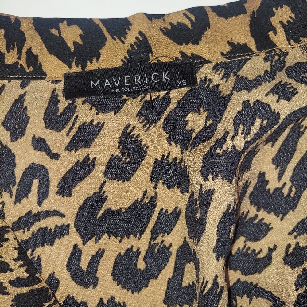 Blazer - Picture 3 of 7